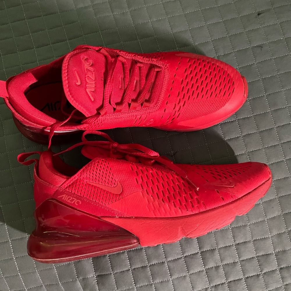 Nike Air Max 270 Red Sneakers